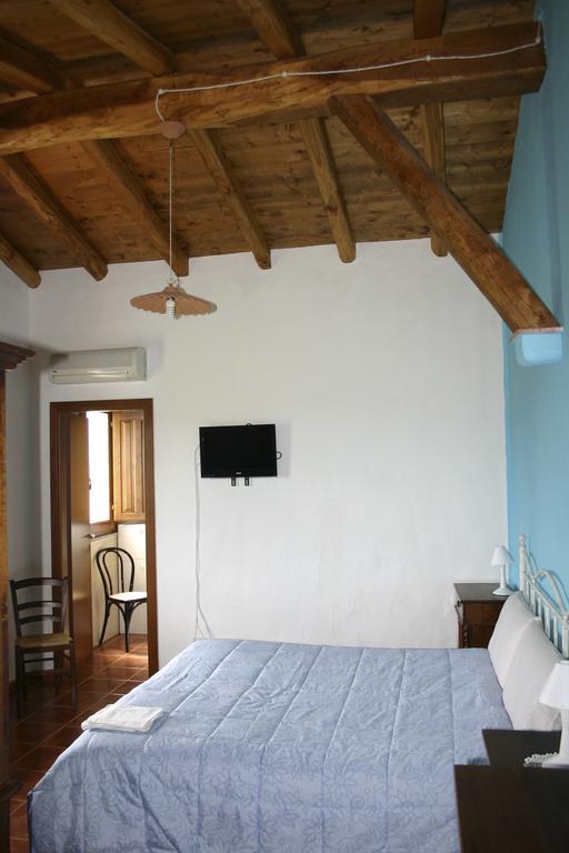 Agriturismo Bingia Bonaria Pula Exterior photo